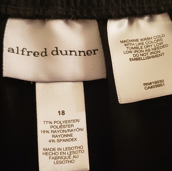 Black pants - Picture 4 of 4